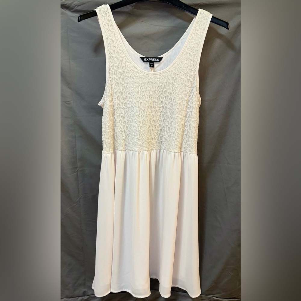 Beautiful Summer Mini Dress - Express - XS TP